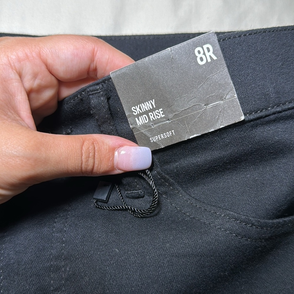 Express Jeans - Picture 2 of 3